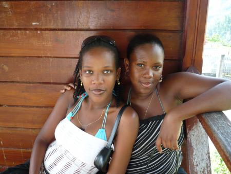voici 2 jumelle nn je rigole sais ma kouz on se resemble nespa lol